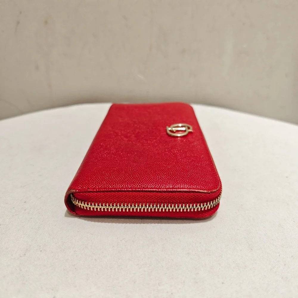 Dior accessories purchase